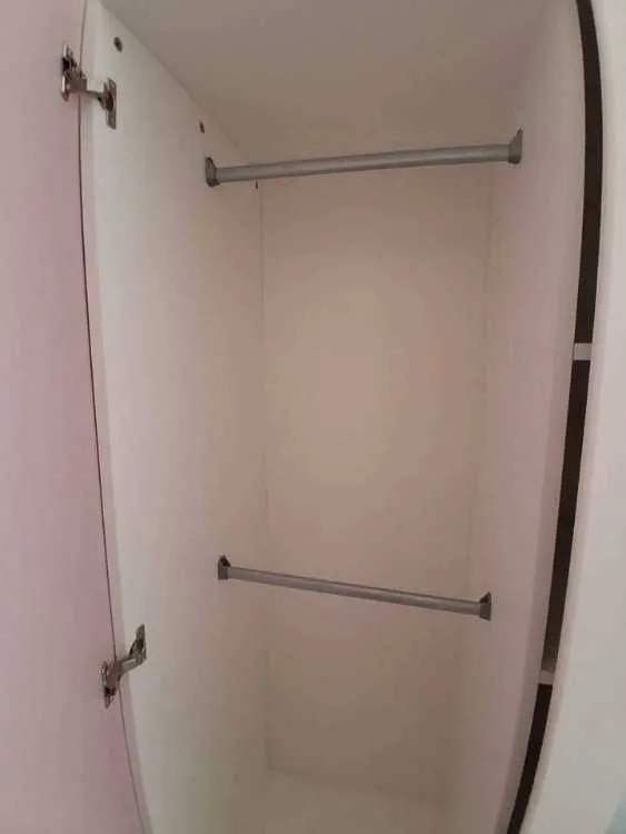 Armoire + lit + table de chevet - سلا (2)