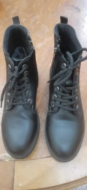 Chaussures flo peu utilisees - الدار البيضاء (2)