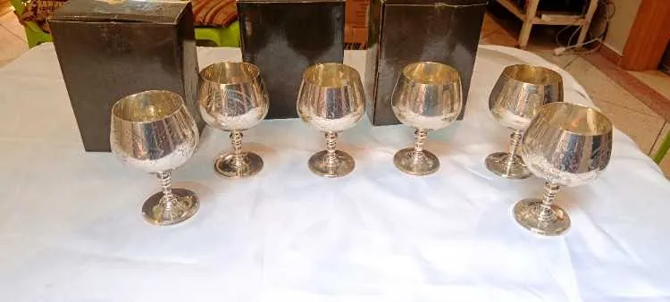 كؤوس فضة فخمة في سلا verres chic - سلا