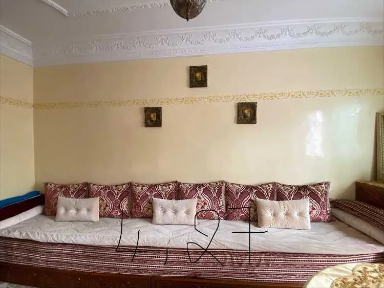 🛋️ salon marocain complet à vendre – très bon éta - الدار البيضاء
