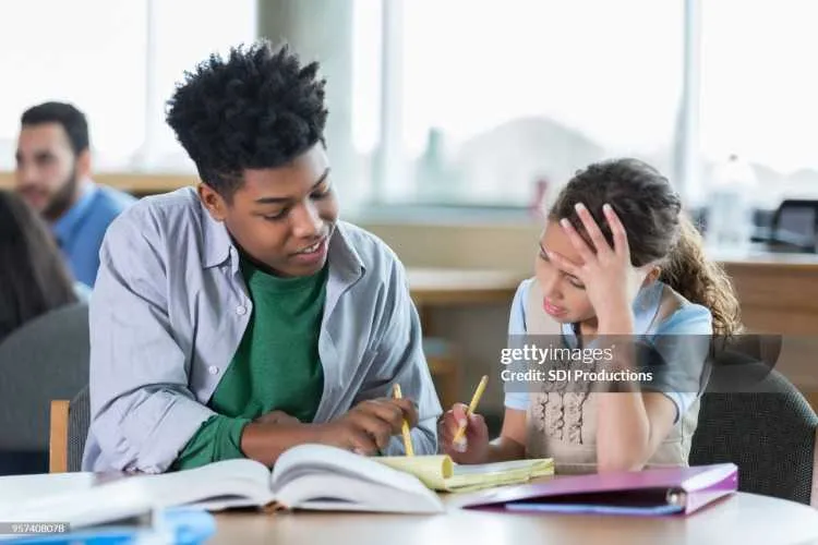 Etudiant en licence anglais donne cours à domicile - الرباط