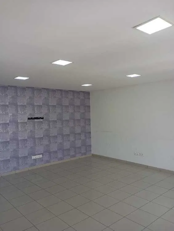 Plateau neuf bien aménagé au quartier 2mars - الدار البيضاء (2)