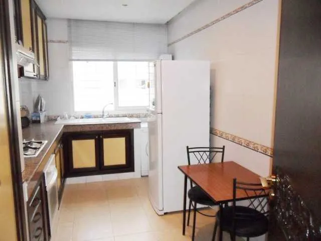 Appartement meublé à louer  à agdal rabat - الرباط (2)