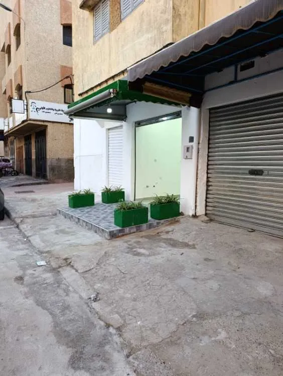 Garage commercial 16m² à louer à salé - سلا (2)