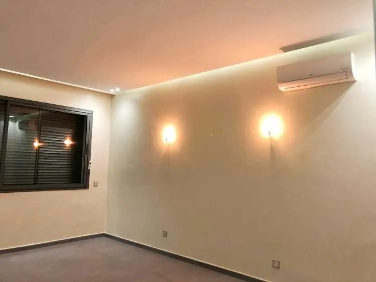Location villa neuve moderne bien située à souissi - الرباط (3)