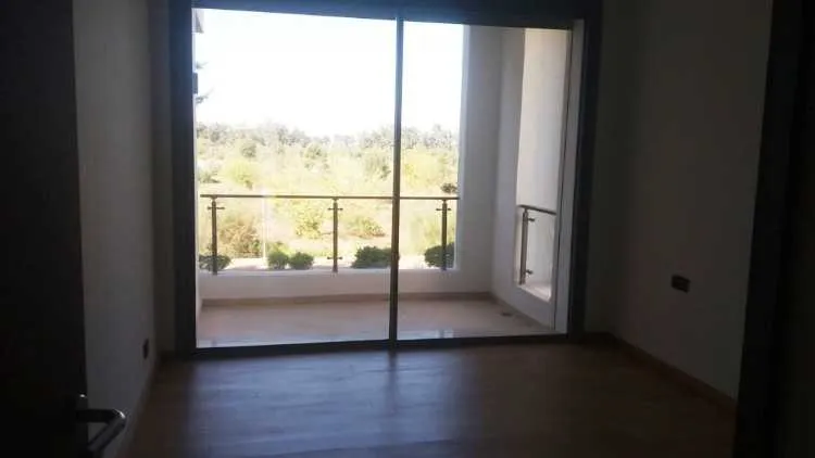 Appartement avec  terrasse à louer  aux orangeraie - الرباط (3)