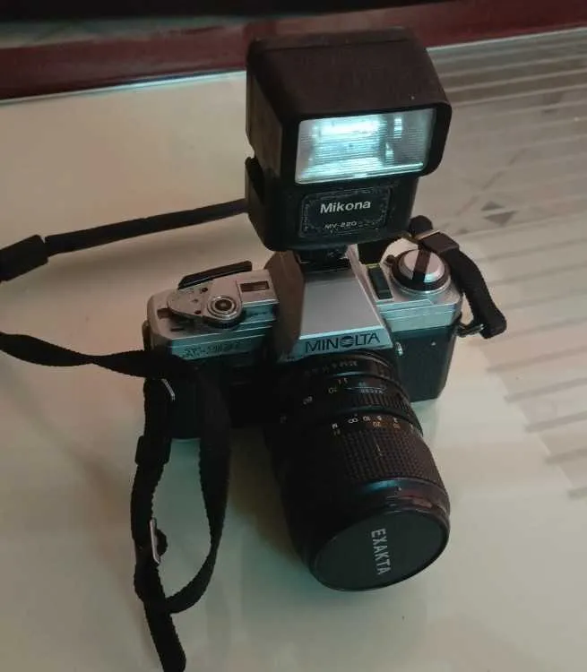 Appareil photo argentique minolta x-300 + objectif - الدار البيضاء