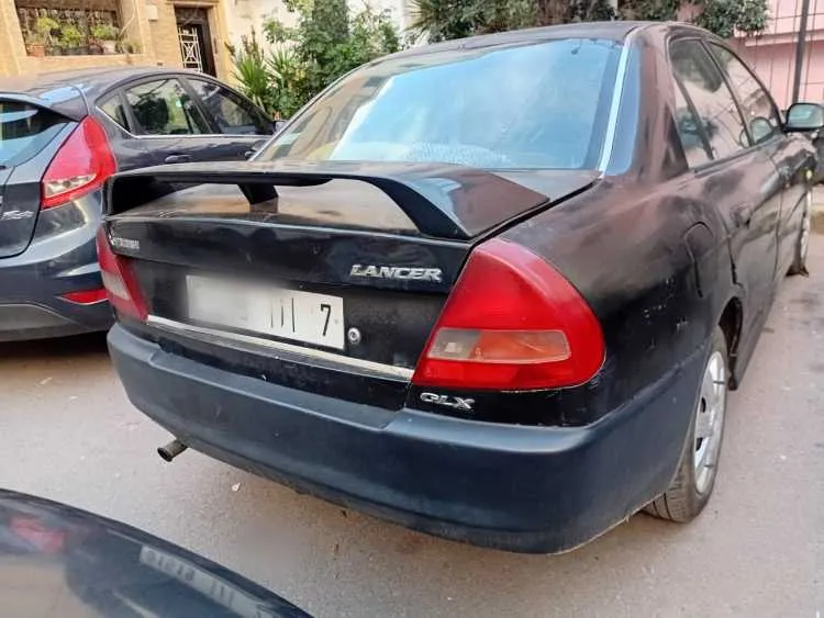 Mitsubishi lancer bon état - الدار البيضاء