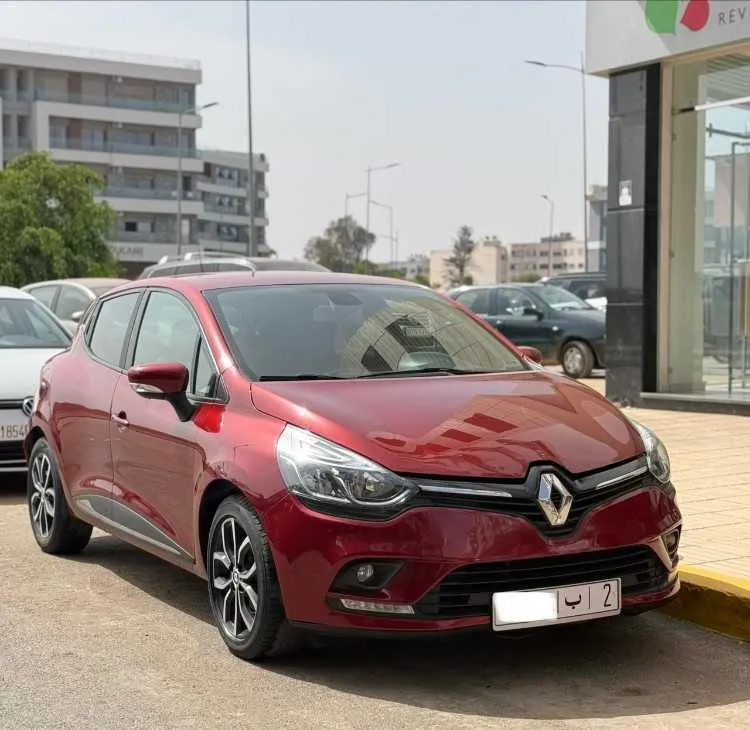 Clio 4 - الدار البيضاء (3)
