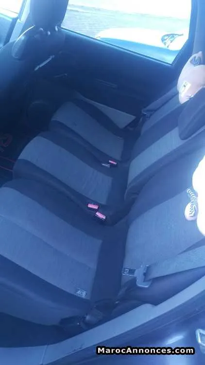Renault scenic 1.5dci - الدار البيضاء (3)
