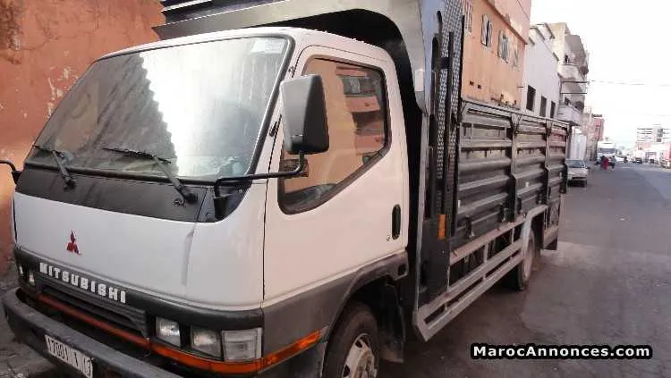 Camion mitsubichi can carrosserie - الدار البيضاء (2)