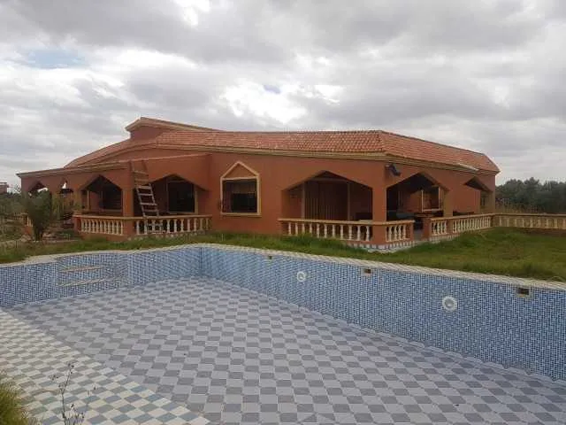 Ferme - برشيد