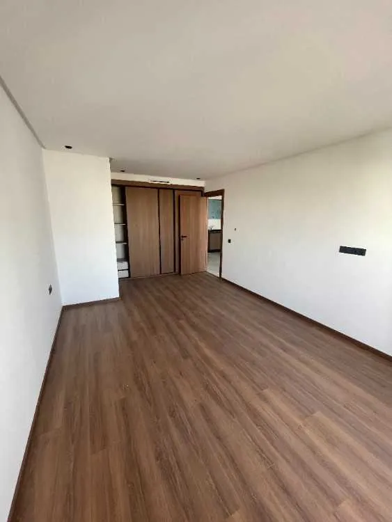 Grand studio de 66 m² – neuf – dernier Étage – oas - الدار البيضاء (3)