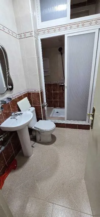 À louer appartement situé à la résidence badar - الدار البيضاء
