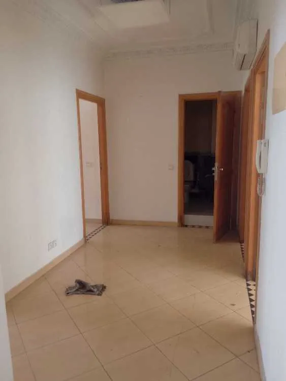 Bureau 112m2 à des hôpitaux - الدار البيضاء (2)