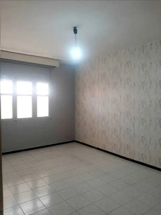 Bureau de 130 m² à bd zoubir oulfa - الدار البيضاء