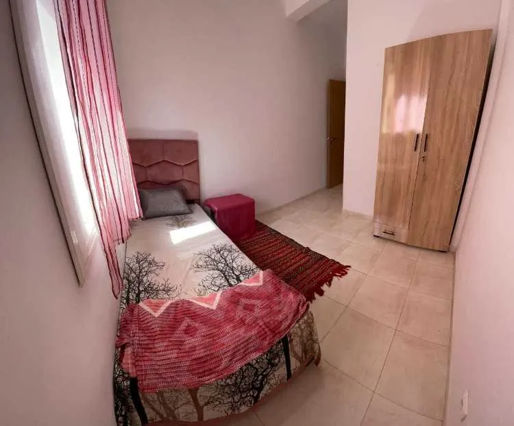 Une chambre meublée dans un appartement équipé - مراكش