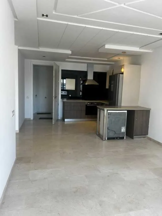 Appartement a louer longue durée 2 chambres - طنجة (2)