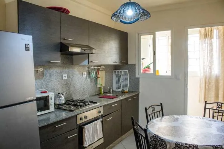 Appartement très propre avec wifi - أكادير