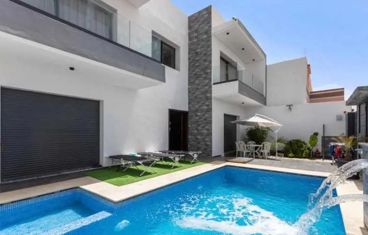 Villa avec piscine privée - Autre ville /
