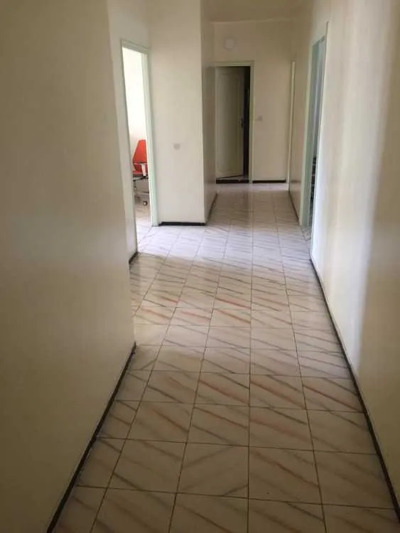 Bureau ÉquipÉ À louer — tout compris - طنجة (2)