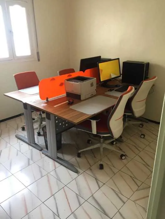 Bureau ÉquipÉ À louer — tout compris - طنجة