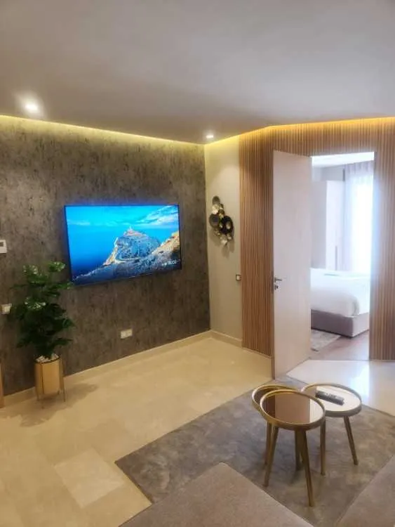 🏡 À louer – magnifique studio meublÉ haut standin - الدار البيضاء (3)