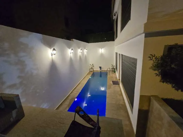 Villa meublée avec piscine À louer - القنيطرة