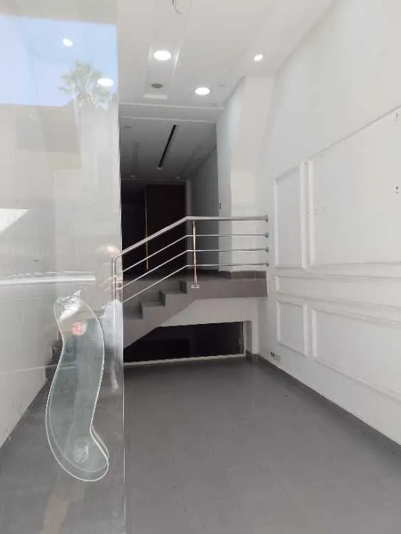 Local aménagé à maarif - الدار البيضاء (2)