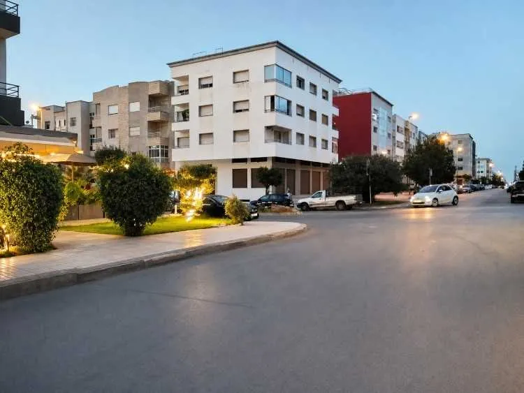 Emplacement rare deux façades-wifak - الدار البيضاء (3)
