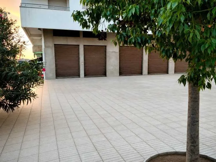 Emplacement rare deux façades-wifak - الدار البيضاء (2)