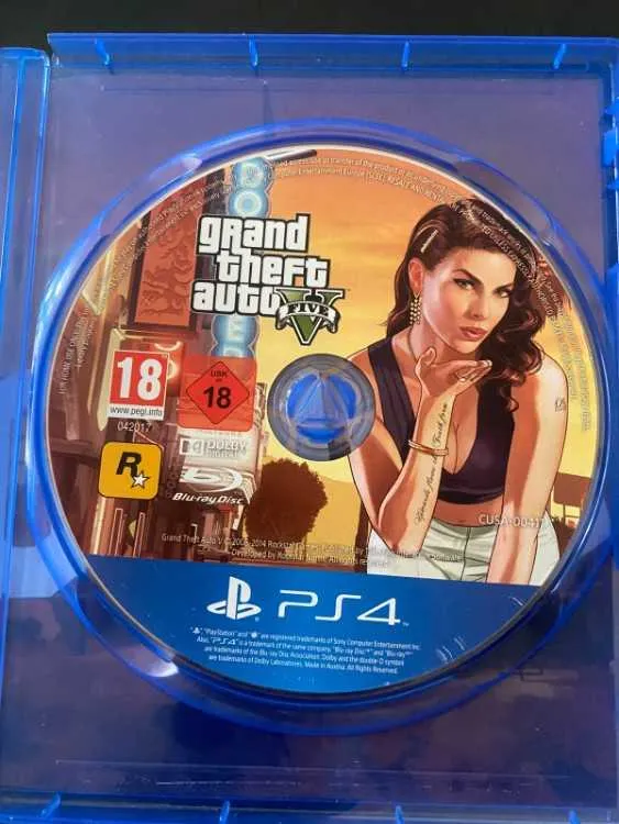 Gta 5 ps4 tres bonne etat - سلا (2)