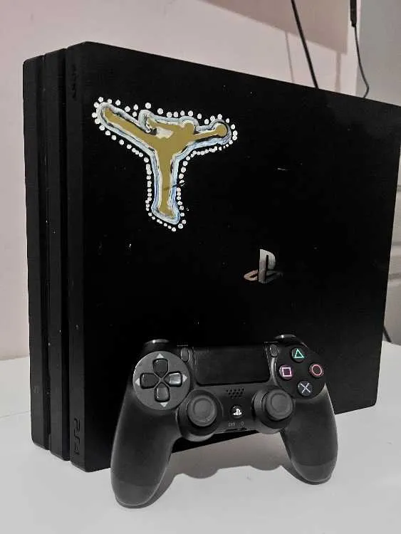 Ps4 pro 1tb + environ 60 jeux numériques - الدار البيضاء (2)