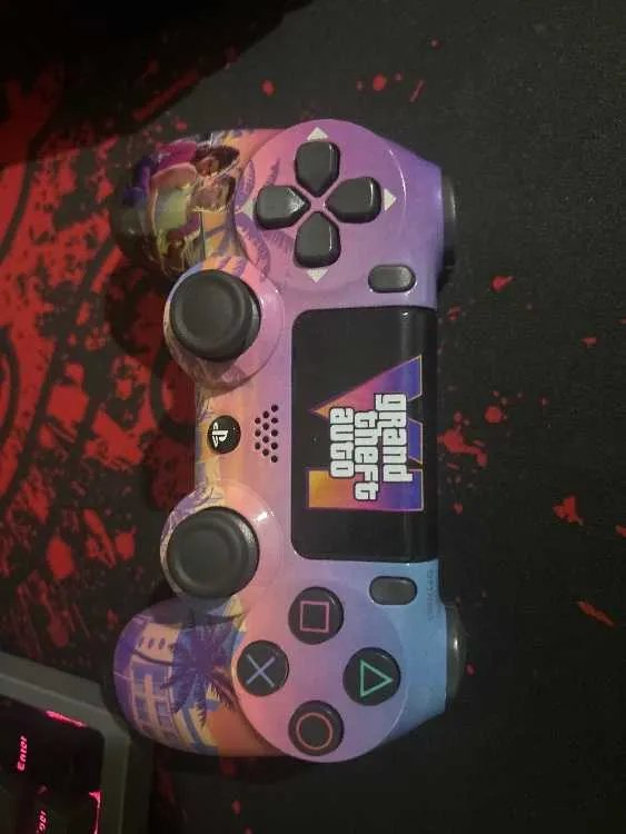 Ps4 pro +manette - أكادير