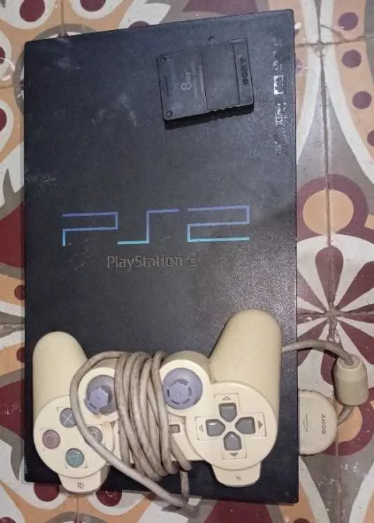 Playstation 2 ps2 + manette + memory card 8mb - فاس