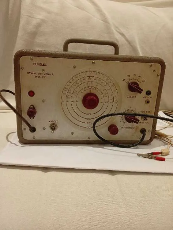 Générateur modulé vintage eurelec 412 (appareil de - الدار البيضاء