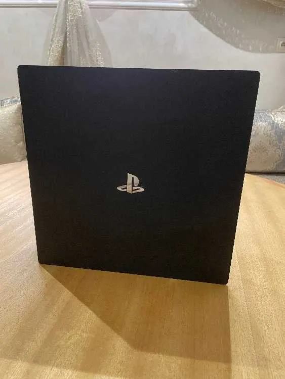 Ps4 pro avec ps+ - أكادير (2)