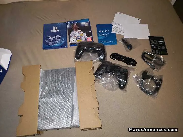 Sony playstation 4 slim (1 tb) plus manettes dual - الدار البيضاء (2)