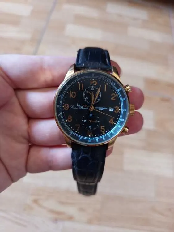 Montre lucien piccard chronograph originale - الدار البيضاء