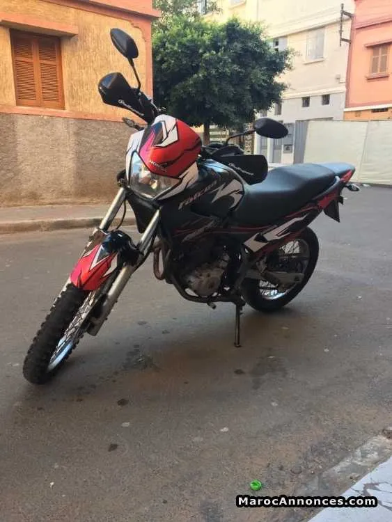 Honda facon 400 - الدار البيضاء (2)