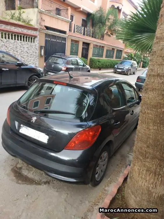 Peugeot 207 essence - الدار البيضاء (3)