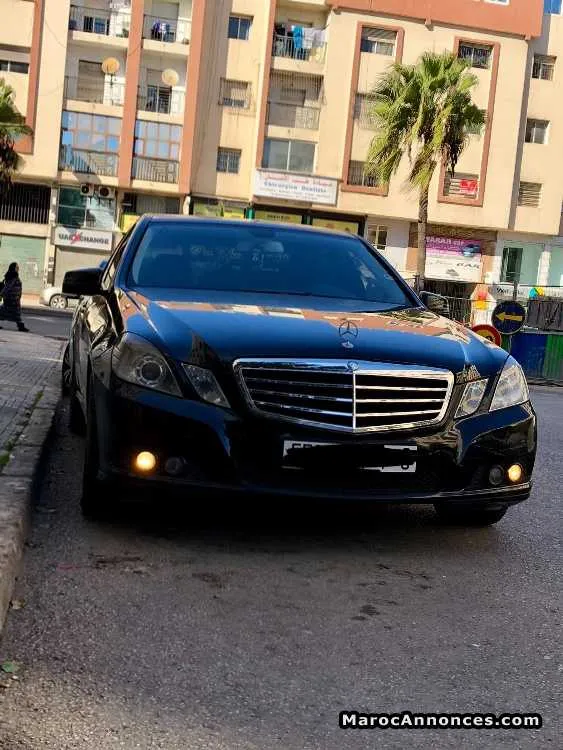 Vente voiture mercedes e220 - الدار البيضاء