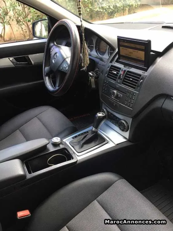 Mercedes c220 - الدار البيضاء (3)