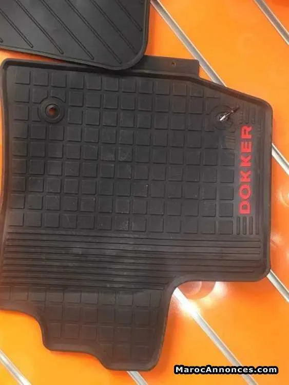 Tapis pour voiture - الدار البيضاء (2)