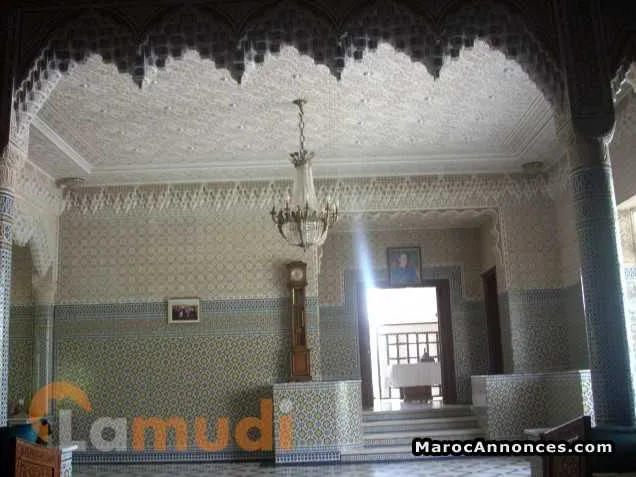 Villa de 2566 m à route d'imouzzer - الدار البيضاء
