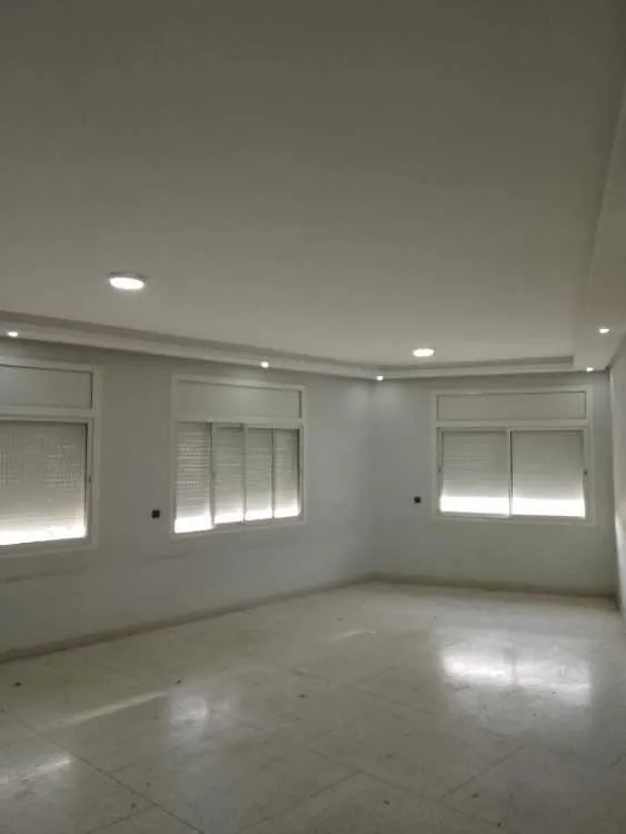 Bureau 150m2 près casavoygeur - الدار البيضاء