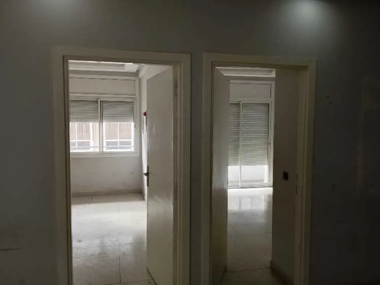 Bureau 150m2 près casavoygeur - الدار البيضاء (2)