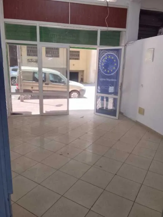 Magasin aménagé au quartier 2mars - الدار البيضاء (2)