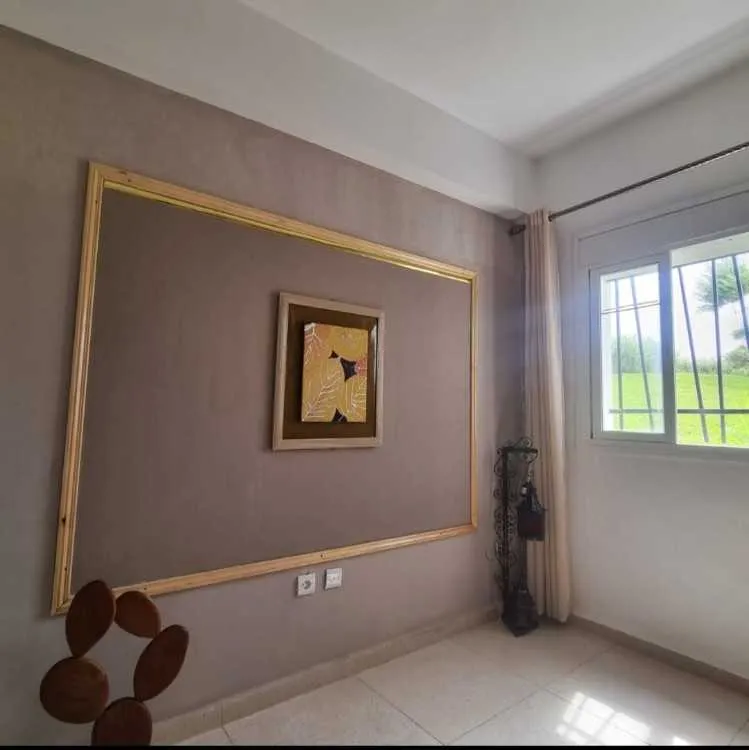 شقة راقية للكراء قرب البحر- cozy artment for rent - طنجة (2)