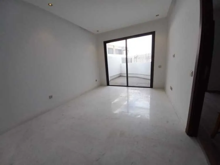 Studio neuf à louer à l'oasis - الدار البيضاء